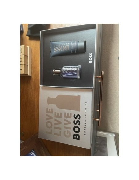 hugo_boss_bottled_infinite_eau_de_parfum_50ml_+gel_de_ducha100ml_3616303428518_promocion
