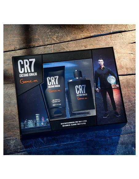 cristiano_ronaldo_cr7_game_on_set_regalo_30ml_eau_de_toilette_vaporizador_+_100ml_gel_de_ducha_5060524511029_promocion