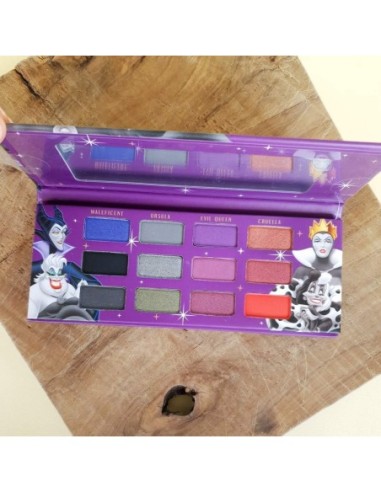 Compra La Paleta De Sombras Villanas Disney De MAD BEAUTY En Kiwiku