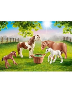 playmobil_familia_de_ponys_con_accesorios_y_figuras_para_niños_a_partir_de_4_años_4008789706829_oferta 2