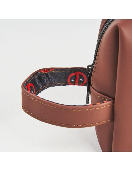 Neceser De Viaje CERDA Deadpool Rojo Con Asas Y Cremallera | Kiwiku
