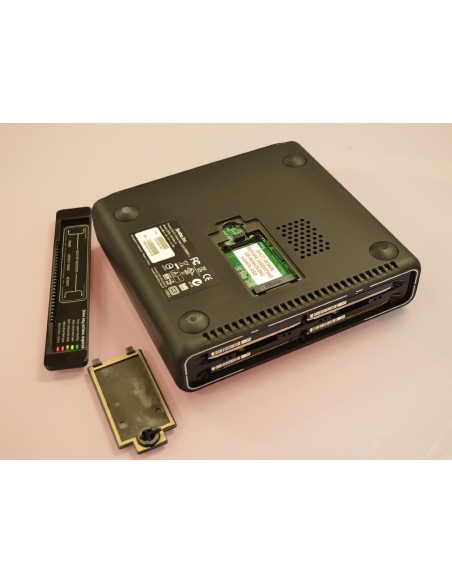 Drobo Mini 4Bay - Servidor NAS de almacenamiento para 5 discos duros de 2.5, negro: Kiwiku.com: Informática