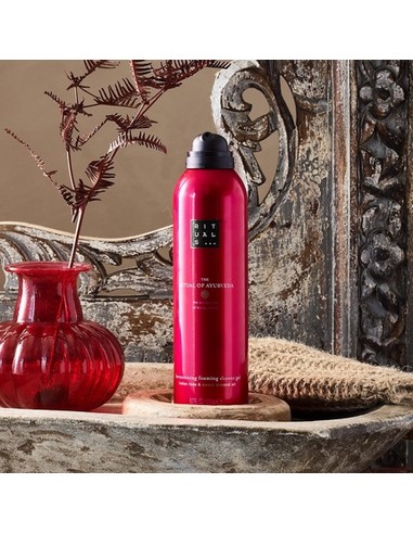 rituals_ayurveda_foaming_shower_gel_200ml_espuma_de_ducha_con_rosa_de_la_india_y_aceite_de_almendras_dulces_8719134160826_promoc