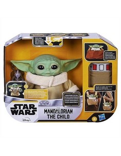 hasbro_figura_animatronic_the_mandalorian_baby_yoda_con_sonidos_y_movimientos