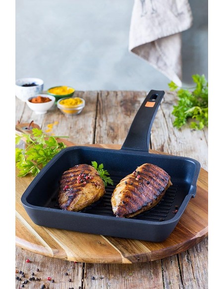 bra_grill_con_rayas_efficient_a271422_-_Ø22cm_-_aluminio_fundido_-_teflón_antiadherente_platinum_plus_-_mango_ergonómico_8411796