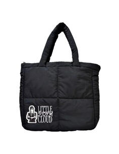 blue_sky_bolsa_tote_acolchada_wednesday_miércoles_negra_con_asas_largas_5056563719212_oferta