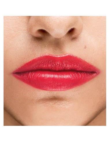 5_ml_-_barra_de_labios_hidratante_en_tono_rojo_intenso_8015150120142_oferta