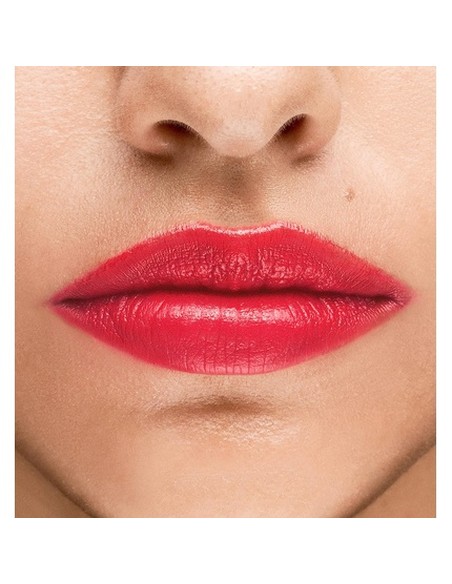 5_ml_-_barra_de_labios_hidratante_en_tono_rojo_intenso_8015150120142_oferta