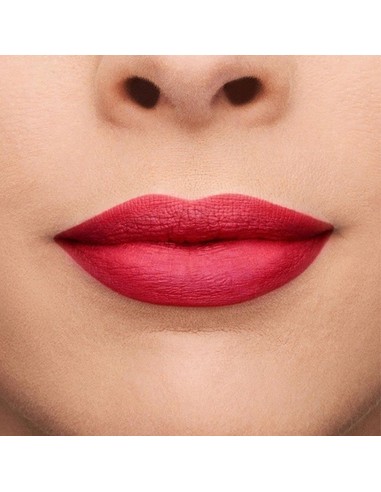 Collistar Matte Long-Lasting Lipstick 111 Milan Red | Barra de Labios Mate Roja | Kiwiku