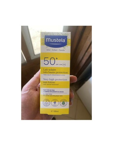 mustela_bebé-niño_sol_leche_solar_muy_alta_protección_spf50+_100_ml_unisex_resistente_al_agua_3504105036775_promocion