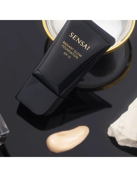 sensai_radiant_glow_foundation_spf10_#202-ochre_beige_30_ml_base_de_maquillaje_líquida_hidratante_luminosa_4973167593523_promoci