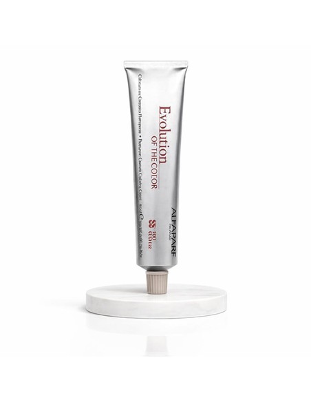 Tinte permanente Alfaparf Milano Evolution Of The Color Eoc cube Eoc cube 8ni - Rubio Claro 60ml