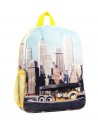 Mochila mediana polyester 25x32x10 cm. minions