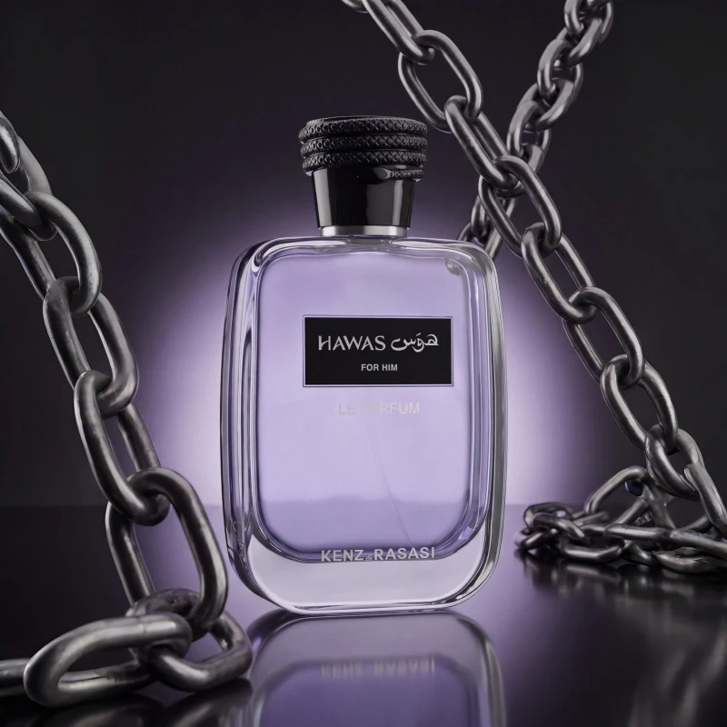 Beyond Hawas Le Parfum entre cadenas, imagen oficial de Kenz de Rasasi
